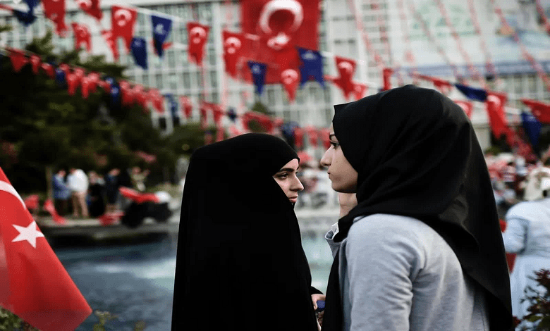بررسی مسئله حجاب در ترکیه