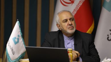بازدید محمدجواد ظریف از خانه اندیشه‌ورزان