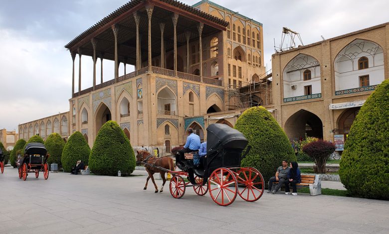 مطالعه وضعیت ستاد هماهنگی خدمات سفر شهر اصفهان در سال 1402