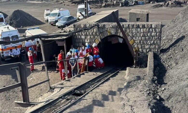بررسی حوادث ناشی از کار و حقوق اجتماعی کارگران معدن