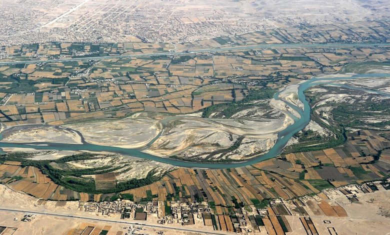پیچیدگی حکمرانی رودخانه های فرامرزی در ایران (رودخانه هیرمند)
