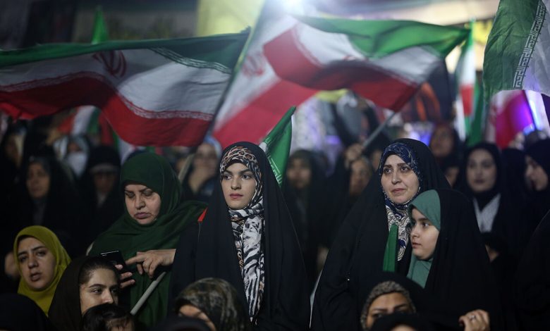 مطالعه اکتشافی و تیپ بندی تجمعات مردمی در جنگ رمضان