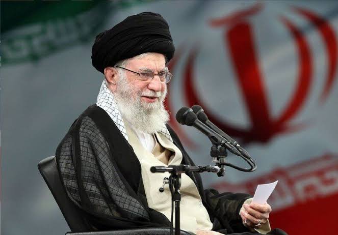 انواع و قدرتهای روایت از منظر رهبر شهید